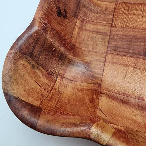 Vintage Woven Wooden Bowl Parquet Patchwork Checkerboard Pattern Scalloped 11" - Picture 4 of 8